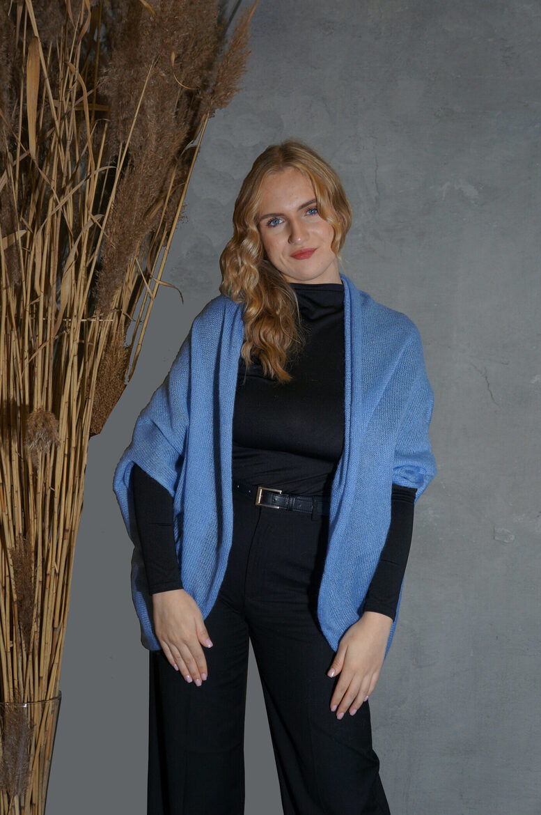 Adīta kidmohēras jaka dūmakaini zila