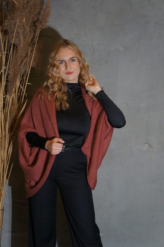 Adīta kidmohēras jaka sarkani brūna