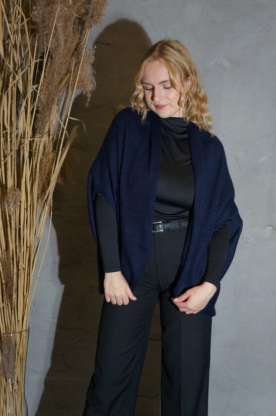 Adīta kidmohēras jaka tumši zila