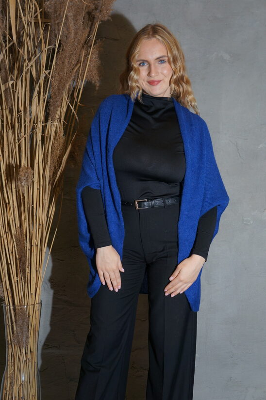 Adīta kidmohēras jaka karaliski zila