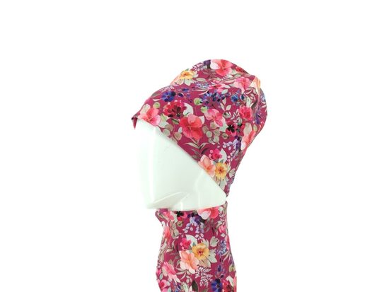 Hat Flowers on a fuchsia-purple background