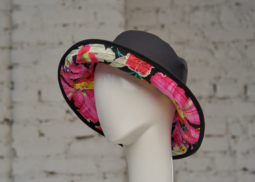 Vasaras platmale melna