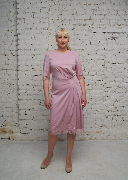 Kleita ar mežģīnēm