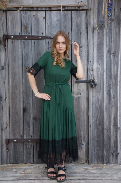 Lina kleita Egle maxi ar melnām mežģīnēm