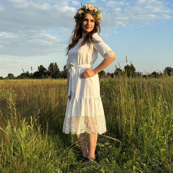 Linen dress White with laces